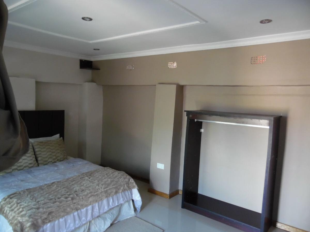 לוסקה Rugems Executive Lodge מראה חיצוני תמונה