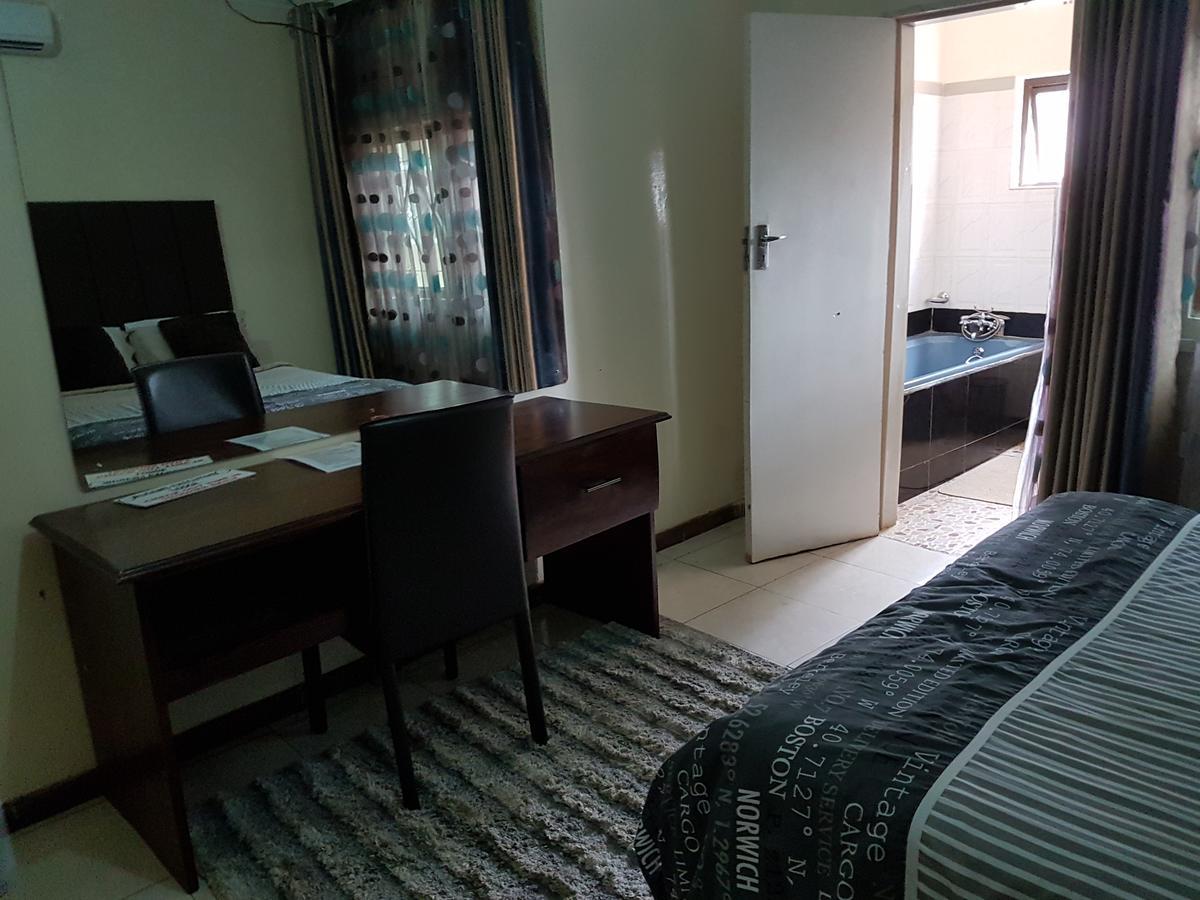 לוסקה Rugems Executive Lodge מראה חיצוני תמונה
