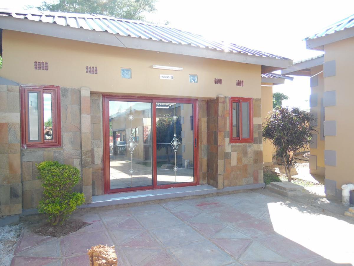 לוסקה Rugems Executive Lodge מראה חיצוני תמונה