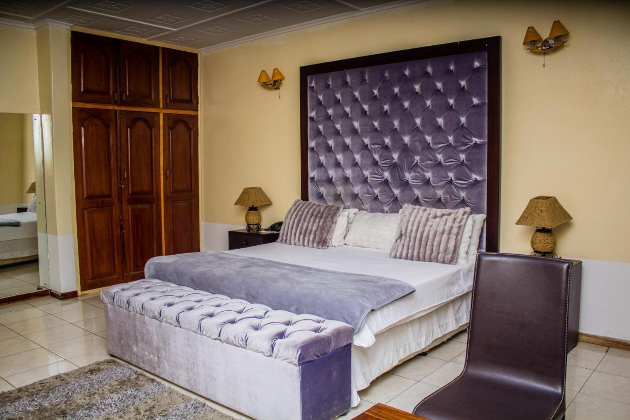 לוסקה Rugems Executive Lodge מראה חיצוני תמונה