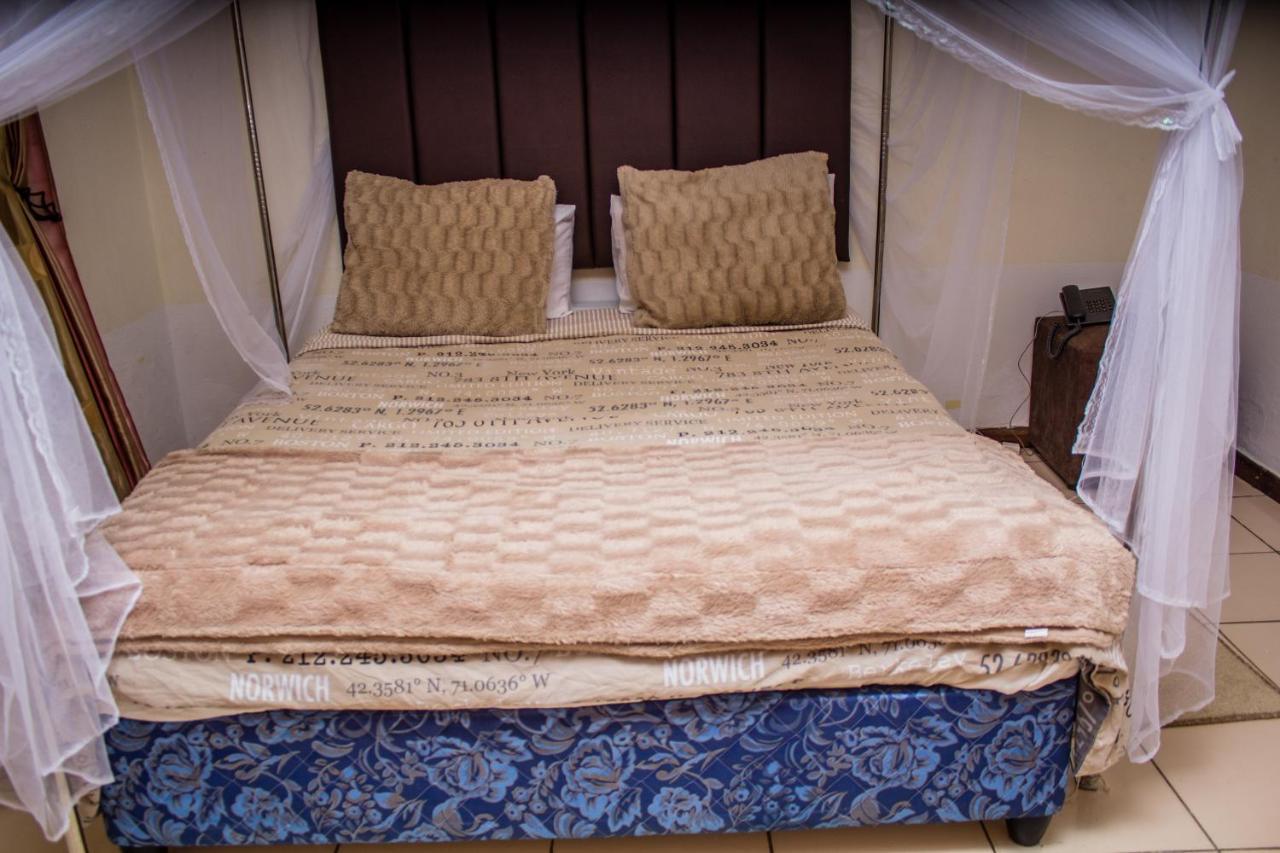 לוסקה Rugems Executive Lodge מראה חיצוני תמונה